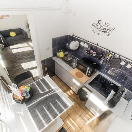 City Centre Hidden Gem! Apartment For Up To 3 People Брюссель Экстерьер фото